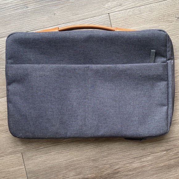 RFID Laptop Case - Picture 3 of 6